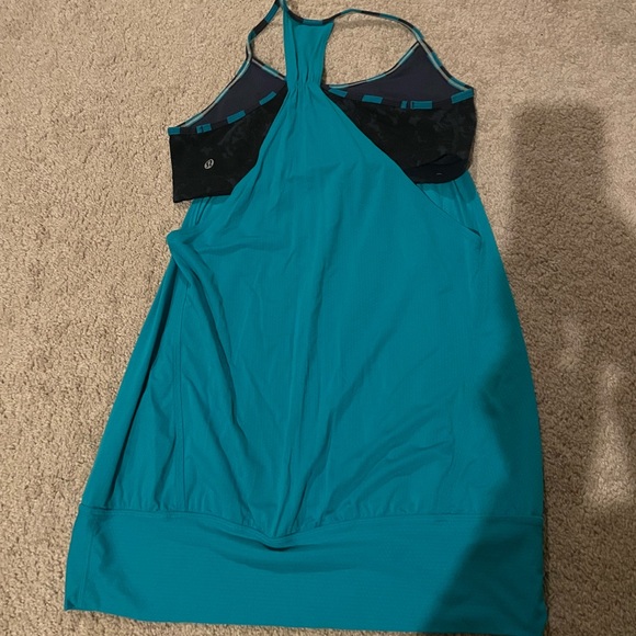 Lululemon tank with built in sports bra - Picture 2 of 8